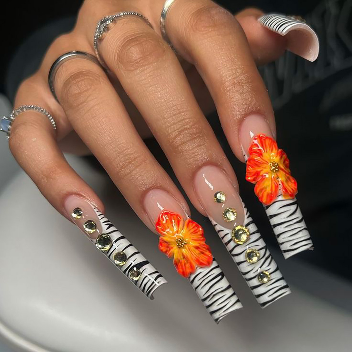 24pcs Flower Press on Nails Ar - Nail Art Quirky recension och pris